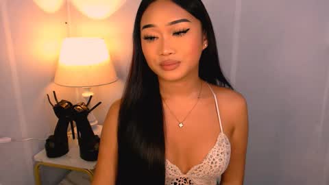 chloe3 online show from 11/23/25, 06:41