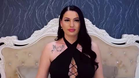 Laura online show from 03/07/26, 02:58