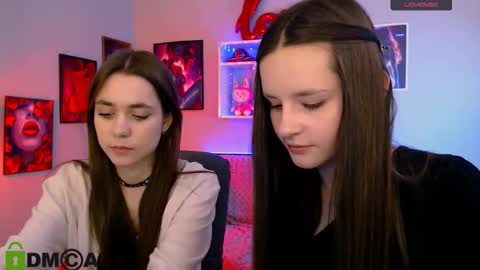 Laure online show from 03/13/26, 10:33