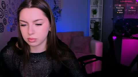 Laure online show from 04/15/26, 09:27