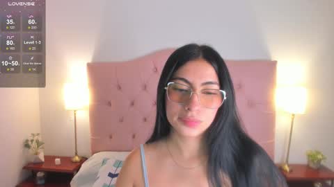 Snapshot of laurenn_smitth chatting on 02/12/25, 12:33 laurenn_smitth online show from 02/12/25, 12:33