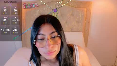laurenn_smitth online show from 12/05/25, 12:47