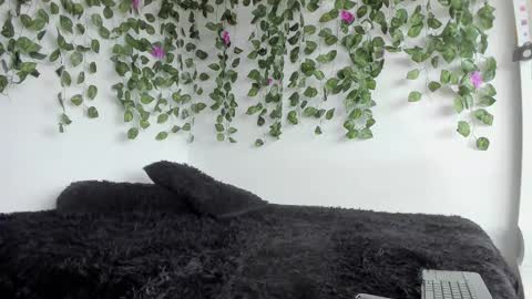 laurensmith9 online show from 03/14/26, 02:00