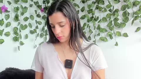 laurensmith9 online show from 04/21/26, 01:50