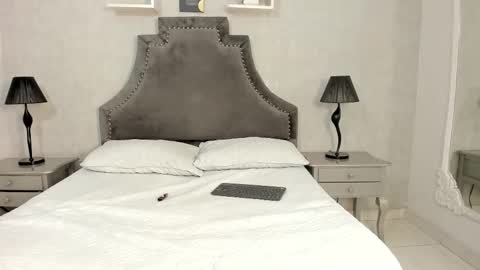 Snapshot of laurensnow1_ chatting on 09/30/25, 03:50 Lauren online show from 09/30/25, 03:50