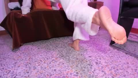 Lucie  online show from 10/27/25, 08:02