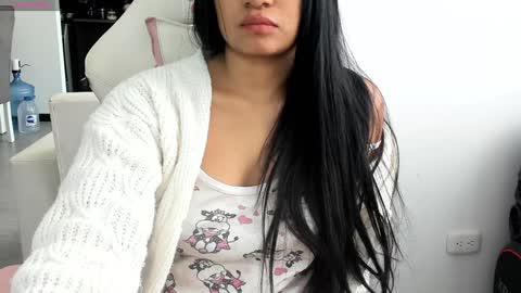 daniela angel     online show from 12/03/24, 01:21