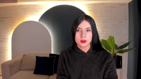 Snapshot of laurentconnor chatting on 10/24/25, 03:36 Lau online show from 10/24/25, 03:36