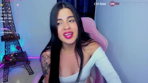 Snapshot of laurenth_foxy chatting on 02/18/25, 10:58 lau online show from 02/18/25, 10:58
