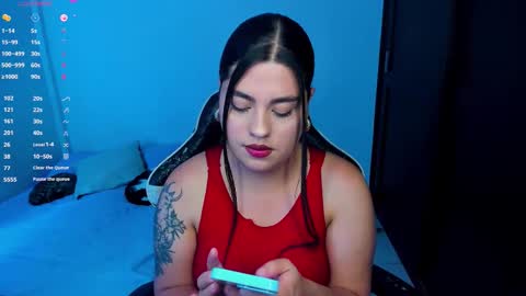 Snapshot of laurenth_foxy chatting on 03/03/26, 04:02 lau online show from 03/03/26, 04:02