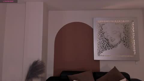 Laurent Rosse  online show from 04/19/26, 06:10