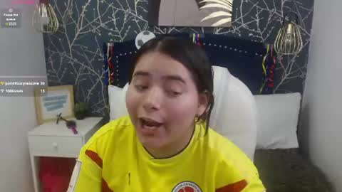 Snapshot of laurha_ chatting on 06/17/26, 08:32 laura online show from 06/17/26, 08:32