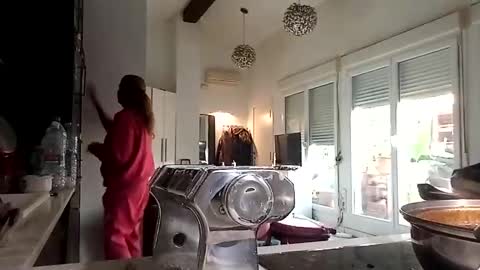 Snapshot of lauriehotxxx chatting on 12/16/24, 03:54 lauriehotxxx online show from 12/16/24, 03:54