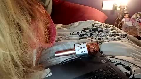 Snapshot of lauriehotxxx chatting on 03/09/25, 06:00 lauriehotxxx online show from 03/09/25, 06:00