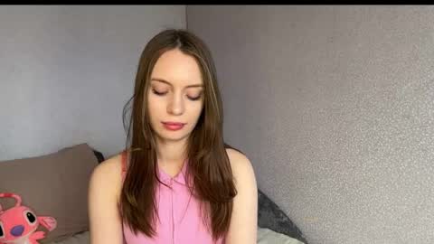 Caroline online show from 04/23/26, 12:29