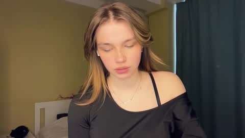 Bella online show from 03/09/26, 11:03