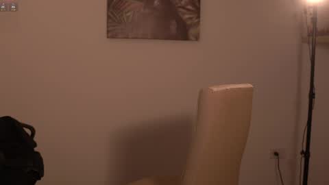 laurita_4 online show from 04/08/26, 01:44