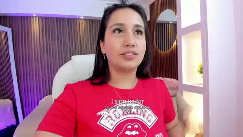 Snapshot of lauroberts chatting on 03/11/25, 07:37 Lau Roberts online show from 03/11/25, 07:37