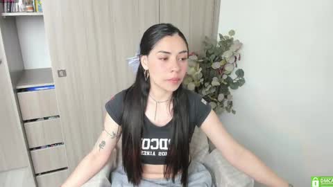 Lauryn online show from 05/23/26, 06:56