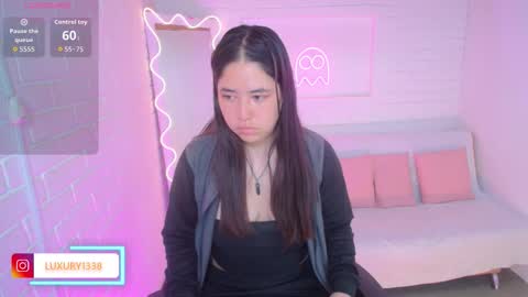 Snapshot of lauxury_tay chatting on 09/15/25, 03:17 Lauxury online show from 09/15/25, 03:17