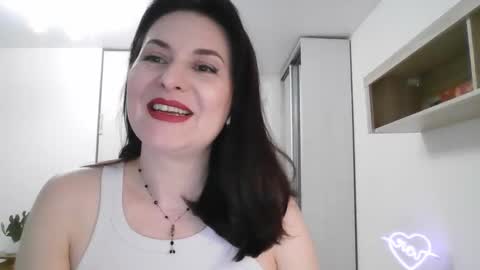Snapshot of lavender_victoria chatting on 02/23/25, 05:29 Diana online show from 02/23/25, 05:29