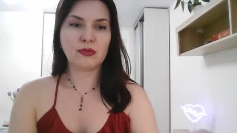 Snapshot of lavender_victoria chatting on 03/09/25, 09:03 Diana online show from 03/09/25, 09:03