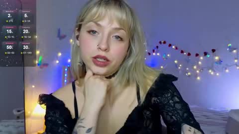 Snapshot of lavenderlav chatting on 02/16/25, 11:27 Melissa online show from 02/16/25, 11:27