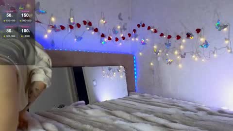 Snapshot of lavenderlav chatting on 02/23/25, 10:49 Melissa online show from 02/23/25, 10:49