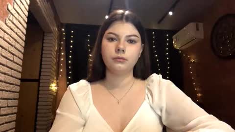 Snapshot of laveniaabadi chatting on 02/16/26, 04:14 Leela online show from 02/16/26, 04:14