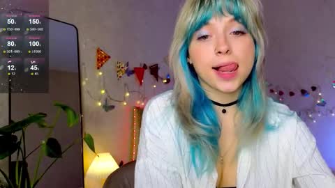 Snapshot of lavenly chatting on 09/21/25, 07:43 Melissa online show from 09/21/25, 07:43