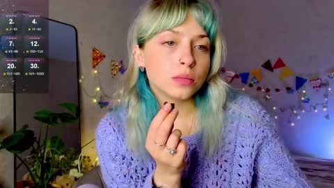 Snapshot of lavenly chatting on 09/29/25, 12:32 Melissa online show from 09/29/25, 12:32