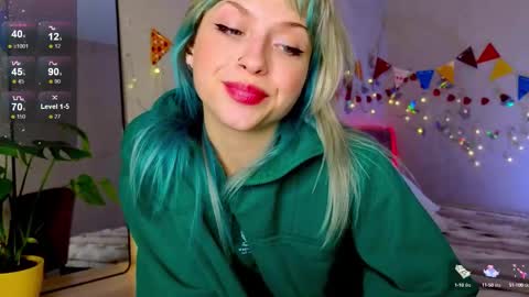 Snapshot of lavenly chatting on 10/03/25, 11:40 Melissa online show from 10/03/25, 11:40