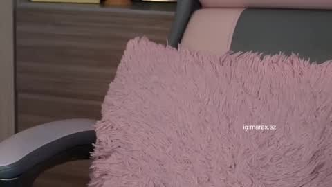 Mara online show from 03/12/25, 01:25