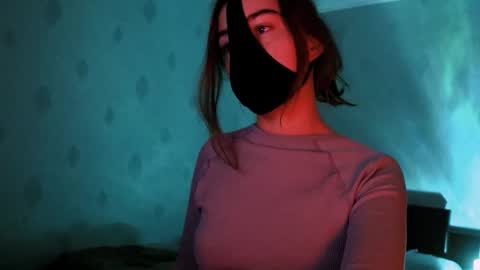 Snapshot of lavinda_lin chatting on 10/11/25, 05:28 Lavinda online show from 10/11/25, 05:28