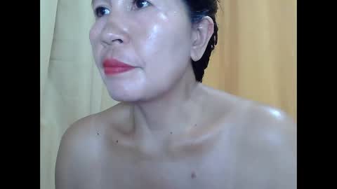 lavine1983 online show from 04/23/26, 12:45