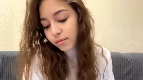 Snapshot of lavonebotten chatting on 06/25/26, 08:08 Elina online show from 06/25/26, 08:08