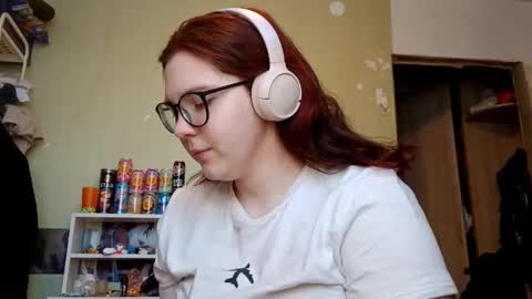 Snapshot of lavonesorge chatting on 02/02/26, 09:19 Adeline online show from 02/02/26, 09:19