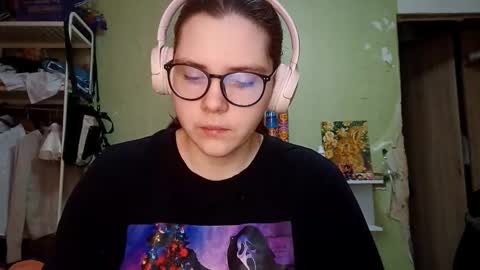 Snapshot of lavonesorge chatting on 03/02/26, 07:15 Adeline online show from 03/02/26, 07:15