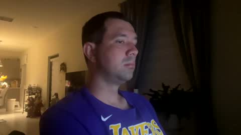 Snapshot of law_cambio chatting on 12/20/24, 10:27 law_cambio online show from 12/20/24, 10:27