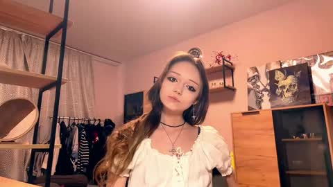 Snapshot of lawanafrontera chatting on 05/12/26, 08:11 IVI online show from 05/12/26, 08:11