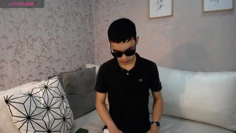 Snapshot of lawford_mike chatting on 12/29/24, 01:28 Mike online show from 12/29/24, 01:28