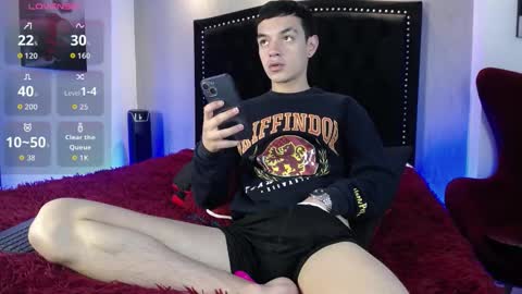 Snapshot of lawford_mike chatting on 09/12/25, 06:46 Mike online show from 09/12/25, 06:46