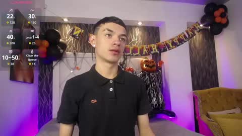 Snapshot of lawford_mike chatting on 10/29/25, 01:13 Mike online show from 10/29/25, 01:13