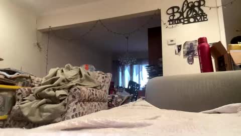 Snapshot of lawrencegreg106 chatting on 11/28/25, 09:39 lawrencegreg106 online show from 11/28/25, 09:39