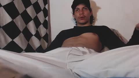 Snapshot of lax777_ chatting on 05/09/26, 03:56 ZAmbrano online show from 05/09/26, 03:56