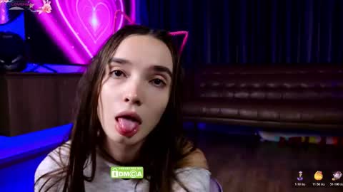 Anna online show from 11/28/25, 02:36