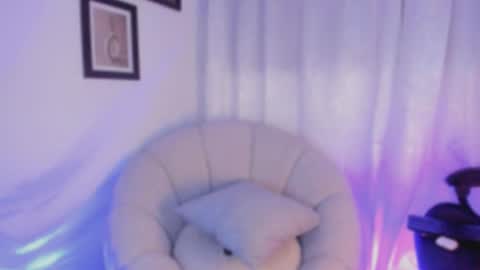 laya online show from 03/11/26, 02:06