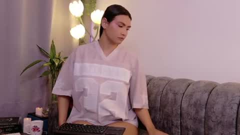 laya online show from 07/23/26, 03:15
