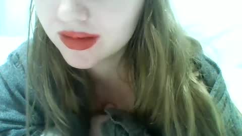 layannalea online show from 12/04/24, 07:17