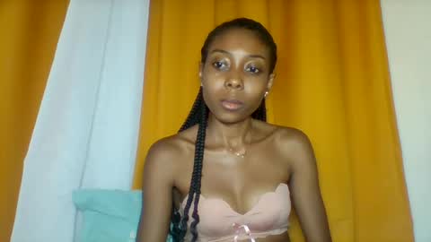 layannek online show from 11/15/25, 05:42